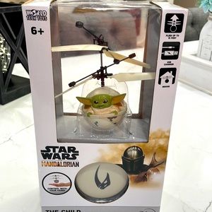 NWT Disney Star Wars Mandalorian The Child Motion Sensing Helicopter
